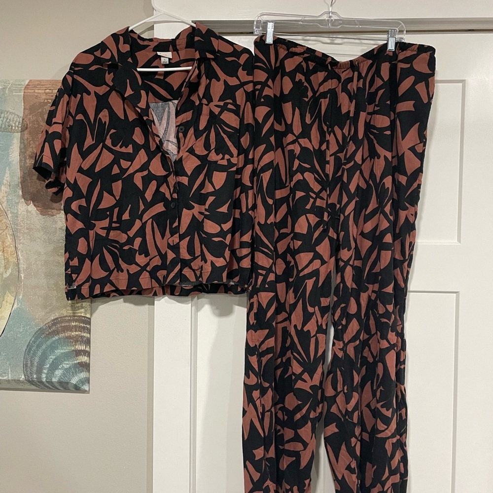 Black and Brown Women's set from Target, A new day, L top, XL bottoms